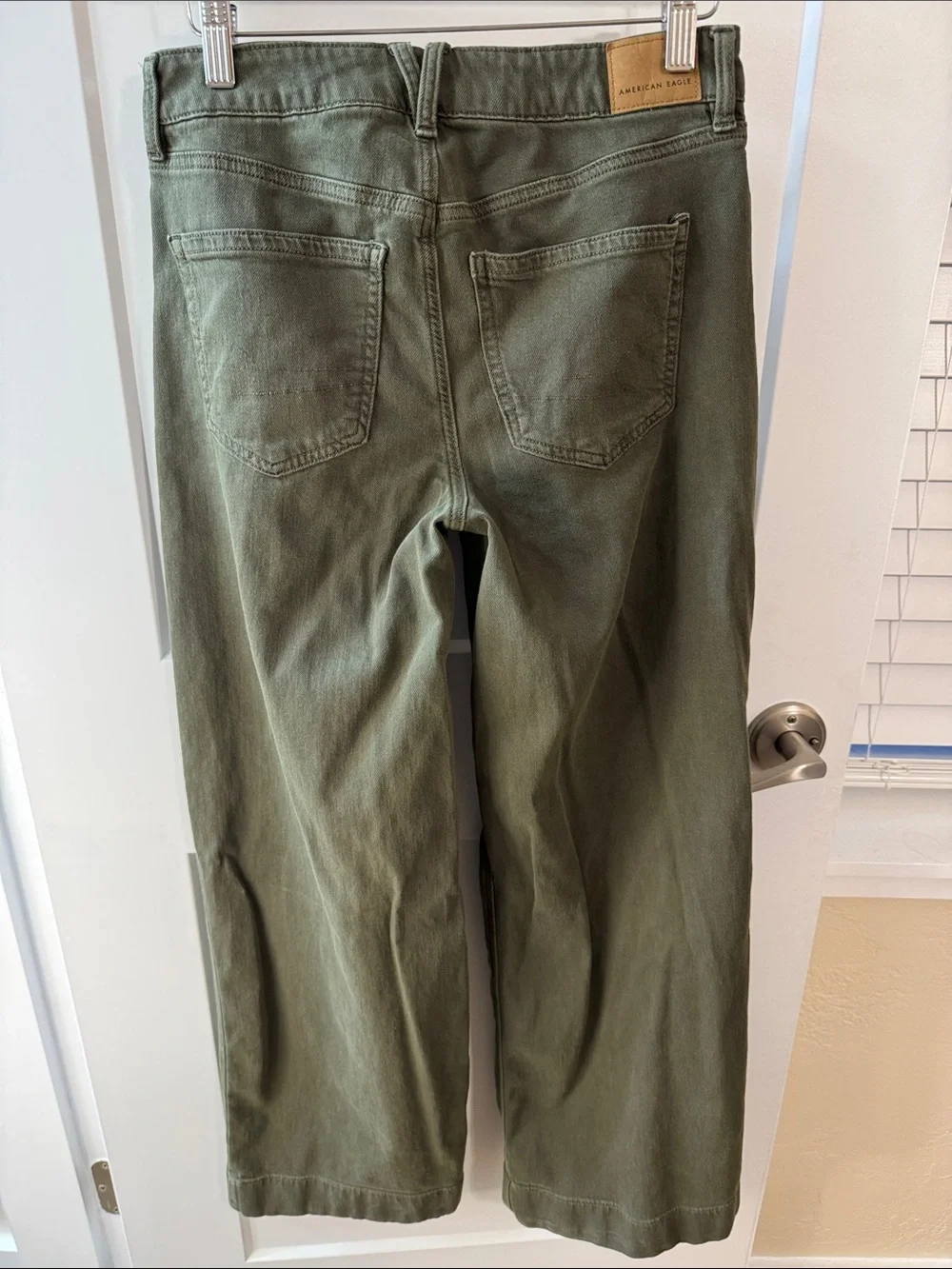 American Eagle Low Rise Baggy Wide Leg Olive Jeans 26x30